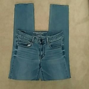 American Eagle Light Blue Jeans Size 8